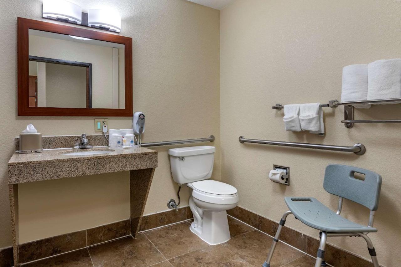 Comfort Suites Waco Near University Area Buitenkant foto