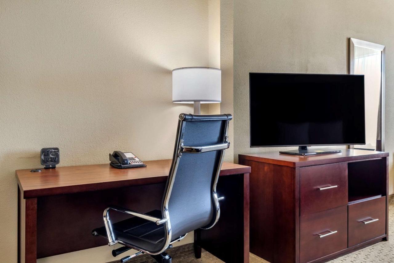 Comfort Suites Waco Near University Area Buitenkant foto